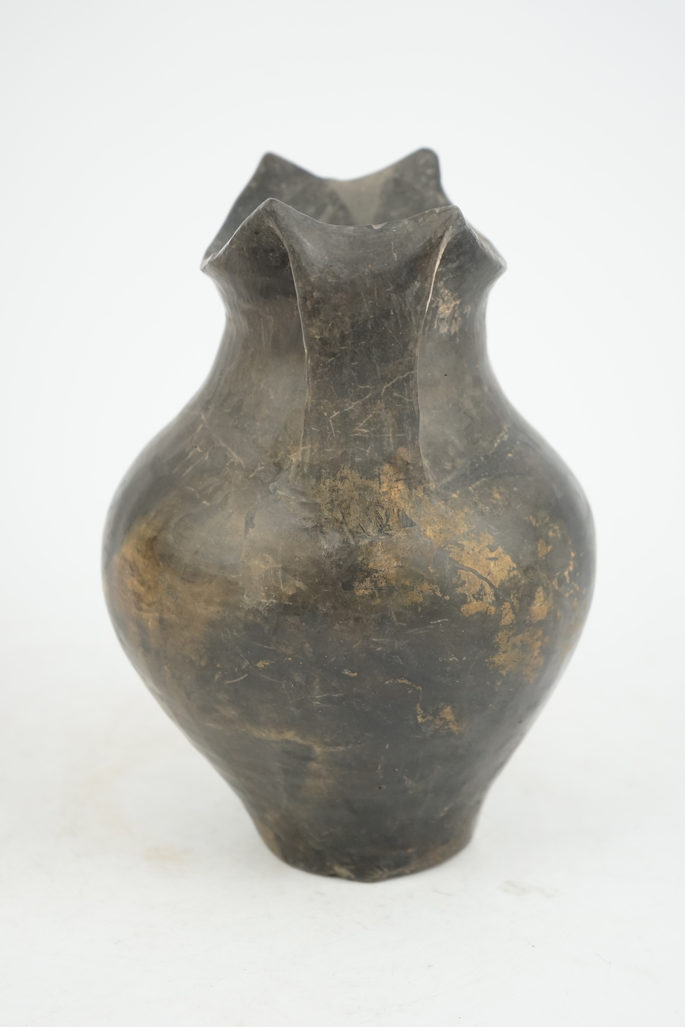 A rare Chinese Neolithic Siwa Culture burnished black pottery jar (c.1350 BC)